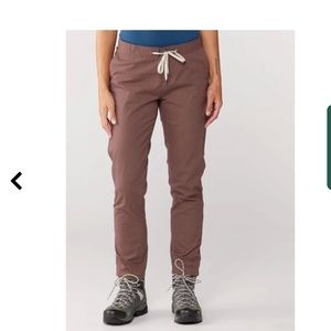 Vuori Ripstop women’s hiking, lifestyle pants | XL | Mauve color